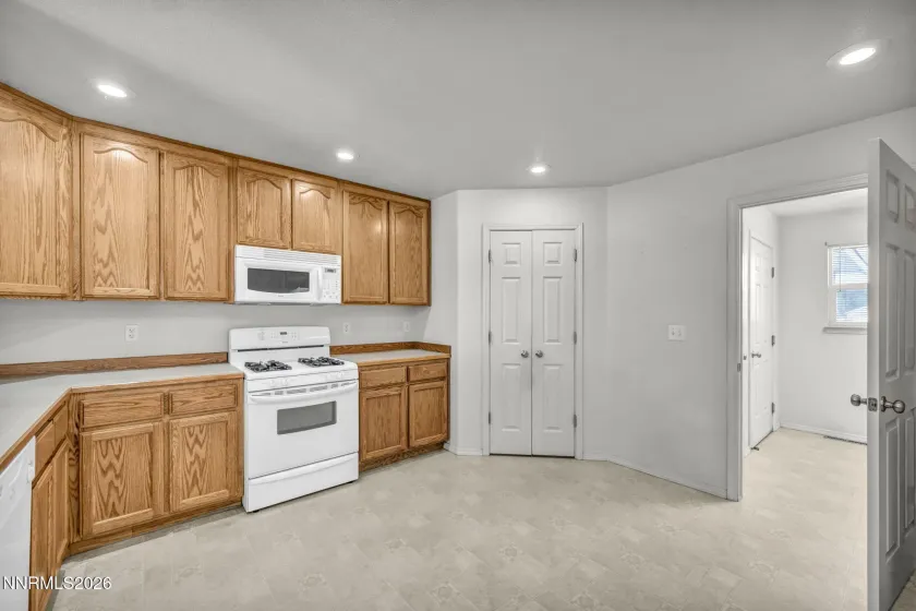 445 Torrey Pines, Fallon, Nevada 89406, 3 Bedrooms Bedrooms, ,2 BathroomsBathrooms,Residential,Residential,Torrey Pines,0,260012701