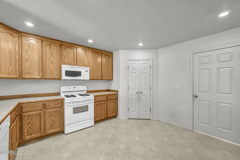 445 Torrey Pines, Fallon, Nevada 89406, 3 Bedrooms Bedrooms, ,2 BathroomsBathrooms,Residential,Residential,Torrey Pines,0,260012701