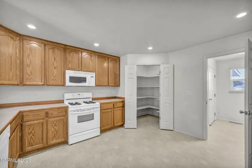 445 Torrey Pines, Fallon, Nevada 89406, 3 Bedrooms Bedrooms, ,2 BathroomsBathrooms,Residential,Residential,Torrey Pines,0,260012701