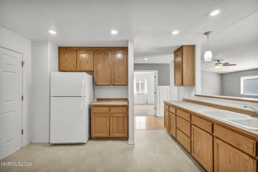 445 Torrey Pines, Fallon, Nevada 89406, 3 Bedrooms Bedrooms, ,2 BathroomsBathrooms,Residential,Residential,Torrey Pines,0,260012701