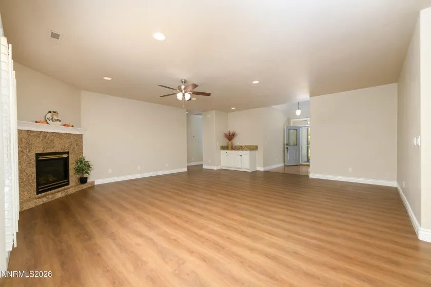 1411 Arlen, Gardnerville, Nevada 89410, 3 Bedrooms Bedrooms, ,2 BathroomsBathrooms,Residential,Residential,Arlen,0,260012711