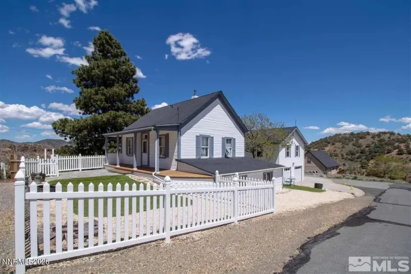 150 Ridge, Virginia City, Nevada 89440, 3 Bedrooms Bedrooms, ,2 BathroomsBathrooms,Residential,Residential,Ridge,0,260012713