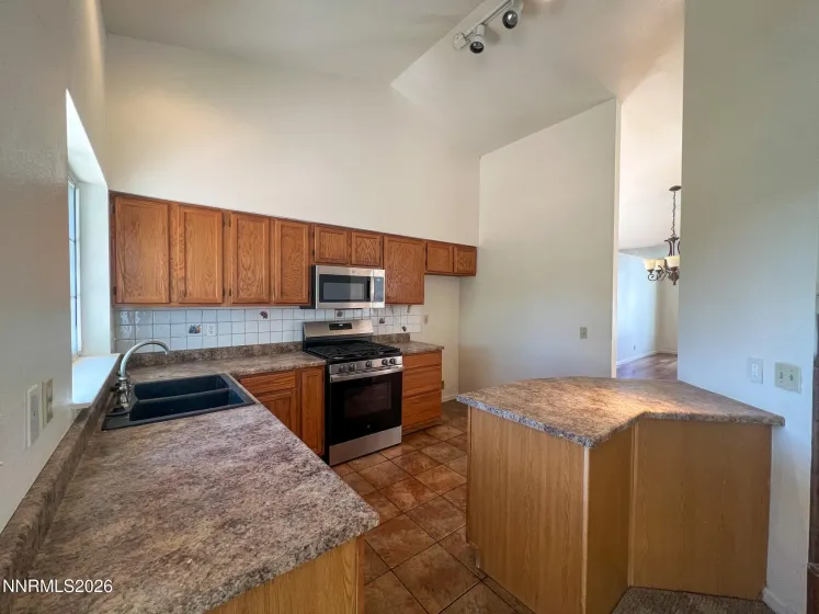 3524 Gwynelle, Sparks, Nevada 89431, 3 Bedrooms Bedrooms, ,2 BathroomsBathrooms,Residential,Residential,Gwynelle,0,260012716
