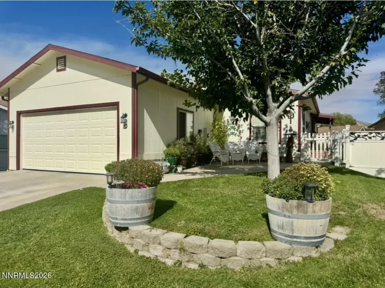 10 Rue De La Azure, Sparks, Nevada 89434, 3 Bedrooms Bedrooms, ,2 BathroomsBathrooms,Residential,Residential,Rue De La Azure,0,260012717
