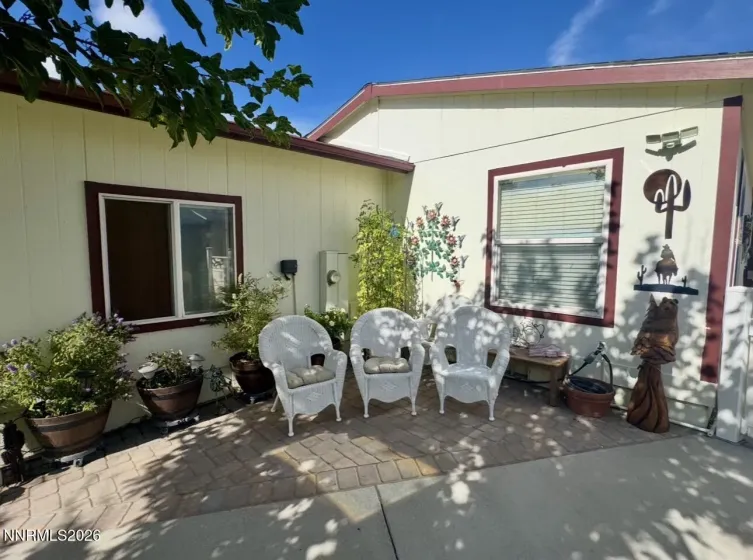 10 Rue De La Azure, Sparks, Nevada 89434, 3 Bedrooms Bedrooms, ,2 BathroomsBathrooms,Residential,Residential,Rue De La Azure,0,260012717