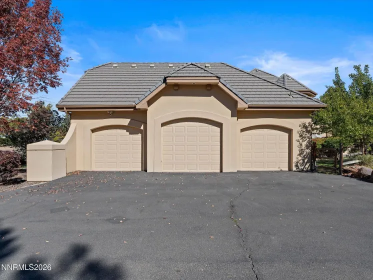 4249 Plateau, Reno, Nevada 89519, 4 Bedrooms Bedrooms, ,5 BathroomsBathrooms,Residential,Residential,Plateau,0,260012719
