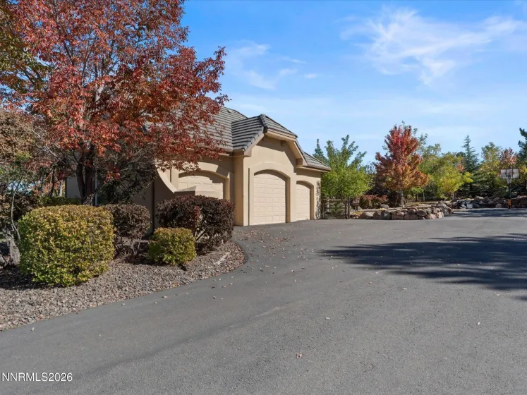 4249 Plateau, Reno, Nevada 89519, 4 Bedrooms Bedrooms, ,5 BathroomsBathrooms,Residential,Residential,Plateau,0,260012719
