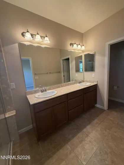 2235 Grosvenor Park, Reno, Nevada 89509, 3 Bedrooms Bedrooms, ,3 BathroomsBathrooms,Residential,Residential,Grosvenor Park,0,260012723