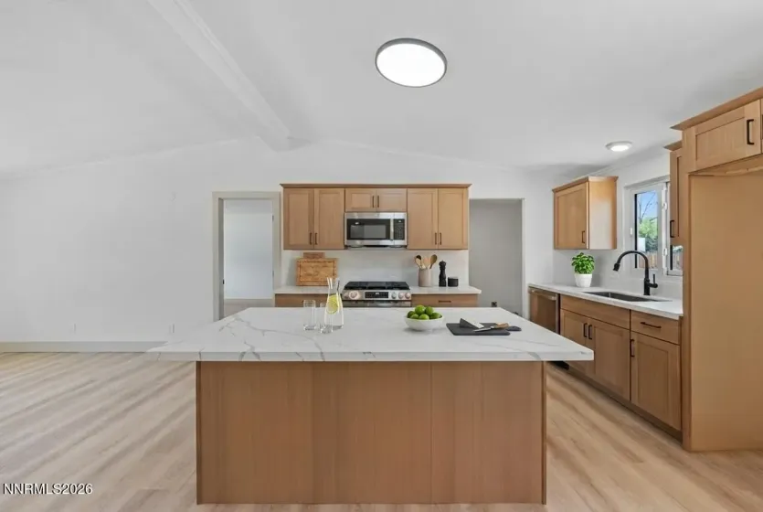 17585 Fantail, Reno, Nevada 89508, 3 Bedrooms Bedrooms, ,2 BathroomsBathrooms,Residential,Residential,Fantail,0,260012725