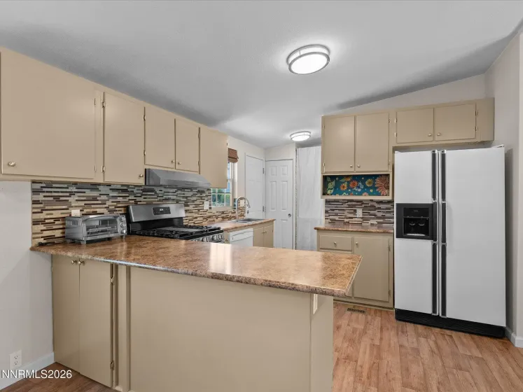 35 Rose Peak, Dayton, Nevada 89403, 3 Bedrooms Bedrooms, ,2 BathroomsBathrooms,Residential,Residential,Rose Peak,0,260012730