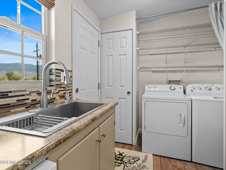 35 Rose Peak, Dayton, Nevada 89403, 3 Bedrooms Bedrooms, ,2 BathroomsBathrooms,Residential,Residential,Rose Peak,0,260012730