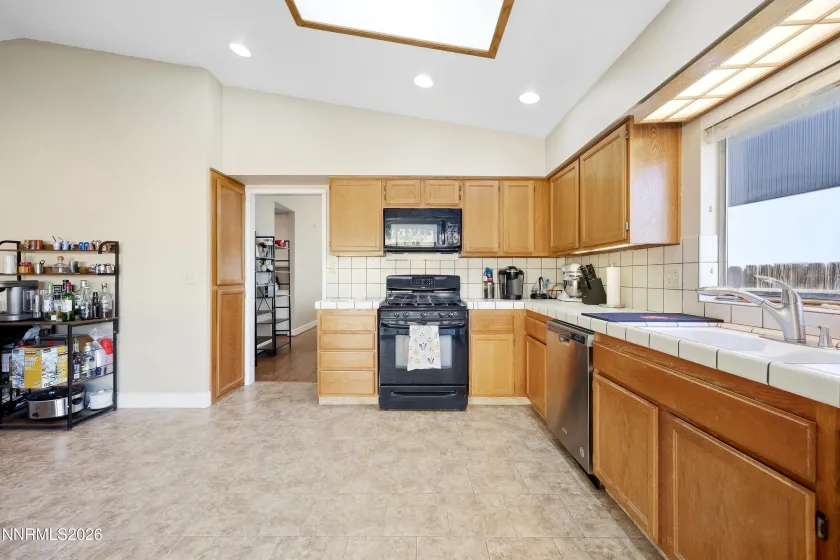 1772 Union, Sparks, Nevada 89434, 3 Bedrooms Bedrooms, ,2 BathroomsBathrooms,Residential,Residential,Union,0,260012732