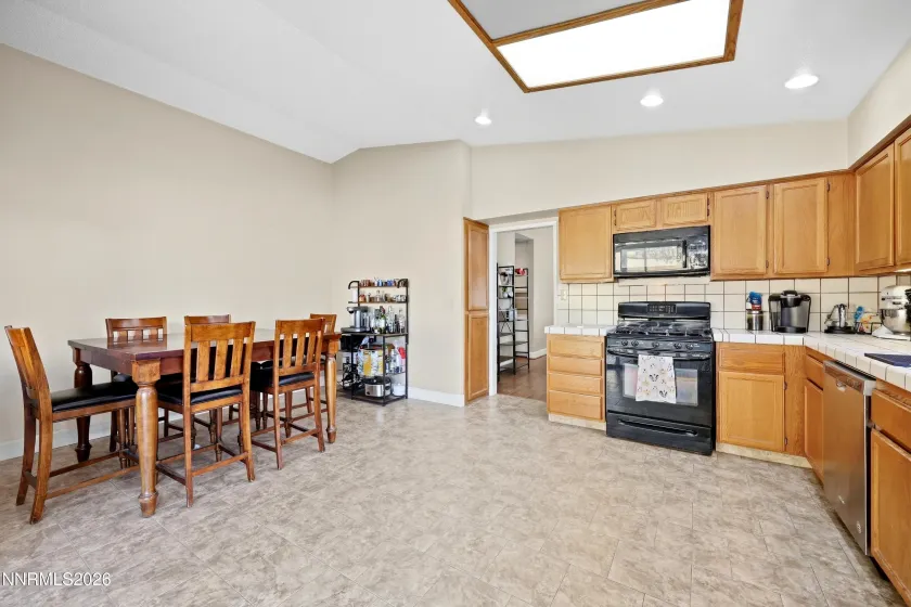 1772 Union, Sparks, Nevada 89434, 3 Bedrooms Bedrooms, ,2 BathroomsBathrooms,Residential,Residential,Union,0,260012732