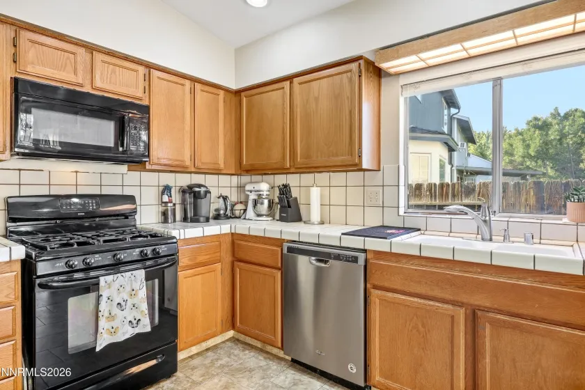 1772 Union, Sparks, Nevada 89434, 3 Bedrooms Bedrooms, ,2 BathroomsBathrooms,Residential,Residential,Union,0,260012732