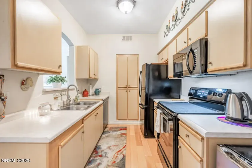 6850 Sharlands, Reno, Nevada 89523, 2 Bedrooms Bedrooms, ,2 BathroomsBathrooms,Residential,Residential,Sharlands,0,260012734