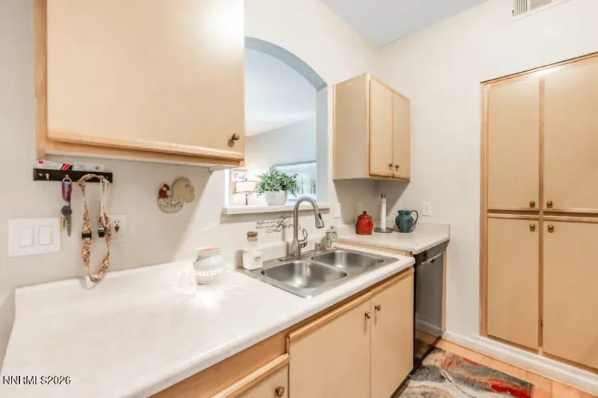 6850 Sharlands, Reno, Nevada 89523, 2 Bedrooms Bedrooms, ,2 BathroomsBathrooms,Residential,Residential,Sharlands,0,260012734