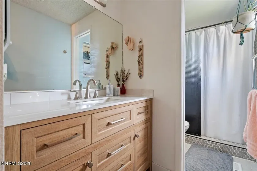 7353 Wallsend, Reno, Nevada 89511, 5 Bedrooms Bedrooms, ,3 BathroomsBathrooms,Residential,Residential,Wallsend,0,260012738
