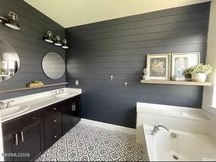 10546 Circle Oaks, Reno, Nevada 89521, 5 Bedrooms Bedrooms, ,3 BathroomsBathrooms,Residential,Residential,Circle Oaks,0,260012743