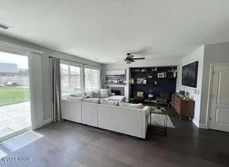 10546 Circle Oaks, Reno, Nevada 89521, 5 Bedrooms Bedrooms, ,3 BathroomsBathrooms,Residential,Residential,Circle Oaks,0,260012743