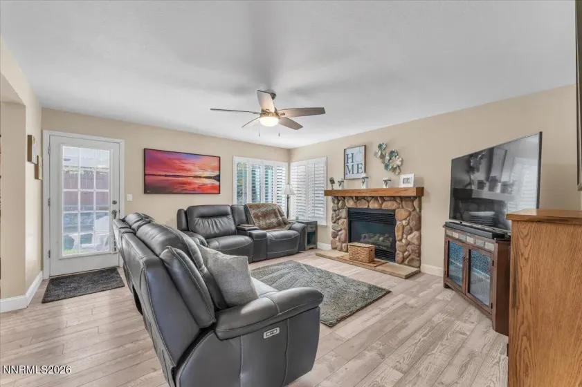 1880 Tess, Reno, Nevada 89511, 4 Bedrooms Bedrooms, ,3 BathroomsBathrooms,Residential,Residential,Tess,0,260012744