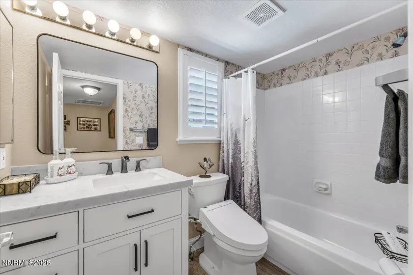 1880 Tess, Reno, Nevada 89511, 4 Bedrooms Bedrooms, ,3 BathroomsBathrooms,Residential,Residential,Tess,0,260012744