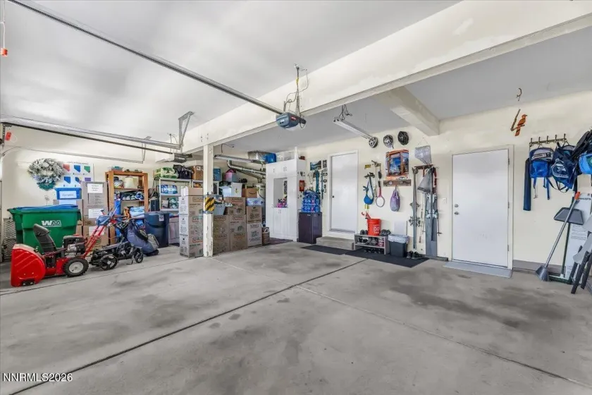 1880 Tess, Reno, Nevada 89511, 4 Bedrooms Bedrooms, ,3 BathroomsBathrooms,Residential,Residential,Tess,0,260012744
