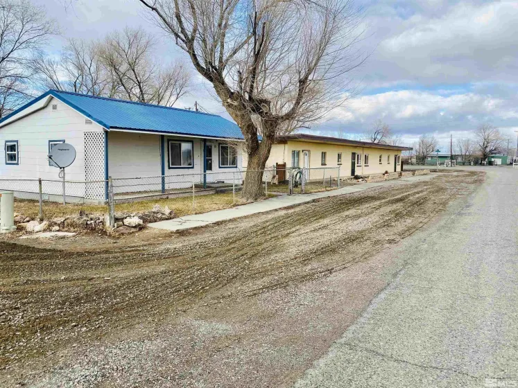 10 Olavarria, Mc Dermitt, Nevada 89421, ,2 BathroomsBathrooms,Residential Income,Residential,Olavarria,0,260012749