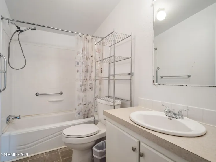 70 Mountain, Yerington, Nevada 89447, 4 Bedrooms Bedrooms, ,2 BathroomsBathrooms,Residential,Residential,Mountain,0,260012751