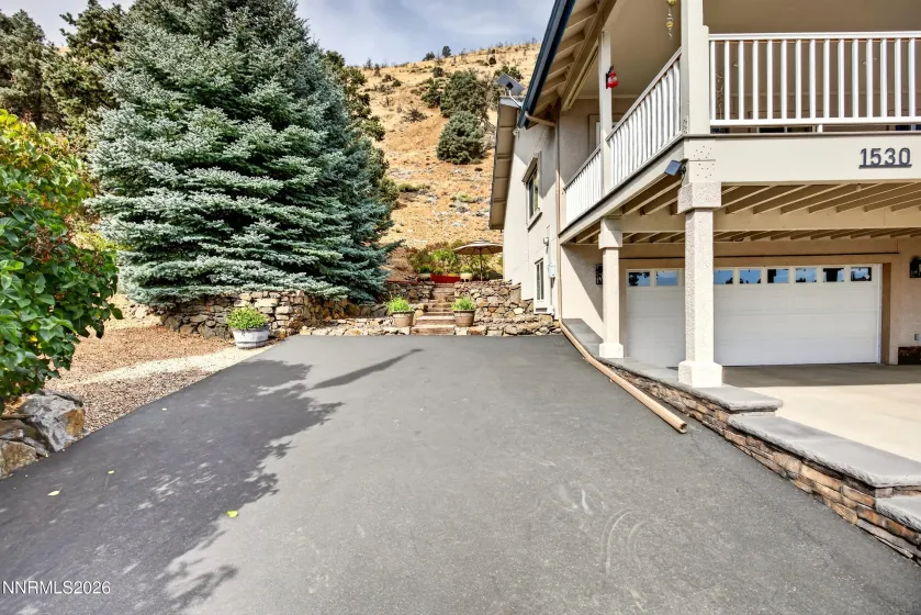 1530 Moss, Gardnerville, Nevada 89410, 3 Bedrooms Bedrooms, ,4 BathroomsBathrooms,Residential,Residential,Moss,0,260012752