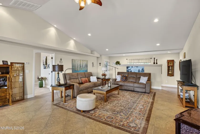 1530 Moss, Gardnerville, Nevada 89410, 3 Bedrooms Bedrooms, ,4 BathroomsBathrooms,Residential,Residential,Moss,0,260012752