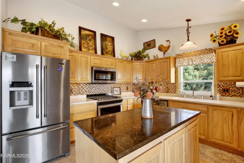 1530 Moss, Gardnerville, Nevada 89410, 3 Bedrooms Bedrooms, ,4 BathroomsBathrooms,Residential,Residential,Moss,0,260012752