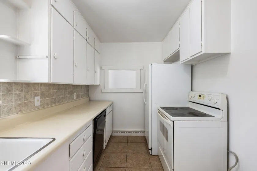 2060 Clear Acre, Reno, Nevada 89512, 3 Bedrooms Bedrooms, ,2 BathroomsBathrooms,Residential Income,Residential,Clear Acre,0,260012755