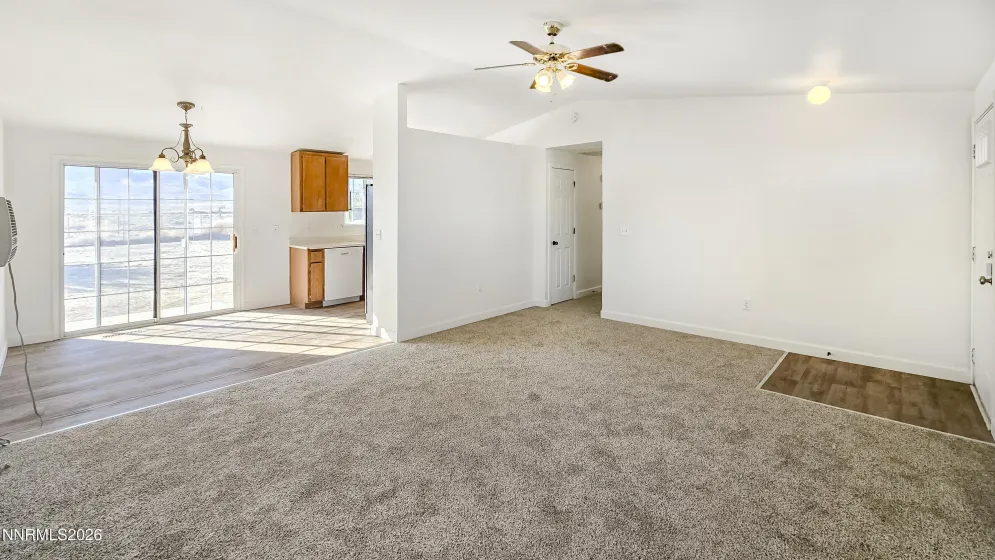577 Yellow Jacket, Dayton, Nevada 89403, 3 Bedrooms Bedrooms, ,2 BathroomsBathrooms,Residential,Residential,Yellow Jacket,0,260012759