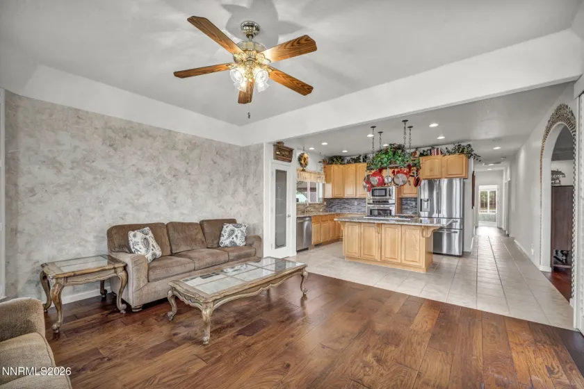 1271 La Sierra, Minden, Nevada 89423, 4 Bedrooms Bedrooms, ,3 BathroomsBathrooms,Residential,Residential,La Sierra,0,260012761
