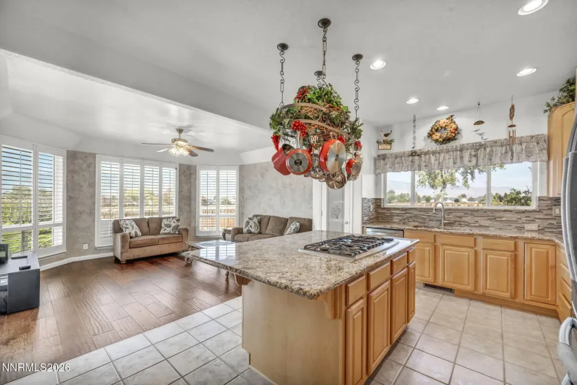 1271 La Sierra, Minden, Nevada 89423, 4 Bedrooms Bedrooms, ,3 BathroomsBathrooms,Residential,Residential,La Sierra,0,260012761