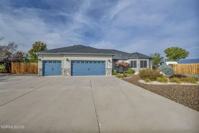 1271 La Sierra, Minden, Nevada 89423, 4 Bedrooms Bedrooms, ,3 BathroomsBathrooms,Residential,Residential,La Sierra,0,260012761