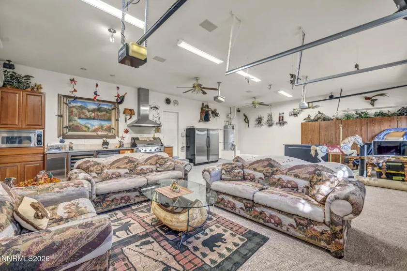 1271 La Sierra, Minden, Nevada 89423, 4 Bedrooms Bedrooms, ,3 BathroomsBathrooms,Residential,Residential,La Sierra,0,260012761