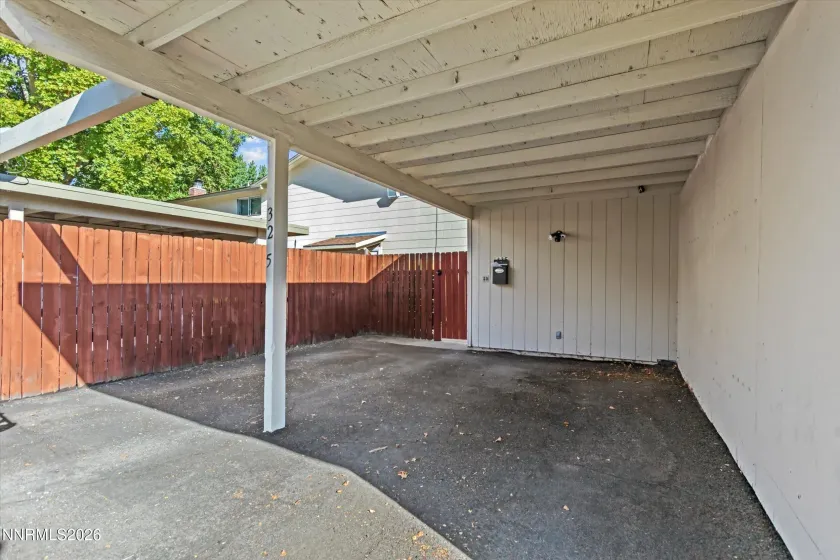 325 Smithridge, Reno, Nevada 89502, 2 Bedrooms Bedrooms, ,2 BathroomsBathrooms,Residential,Residential,Smithridge,0,260012762