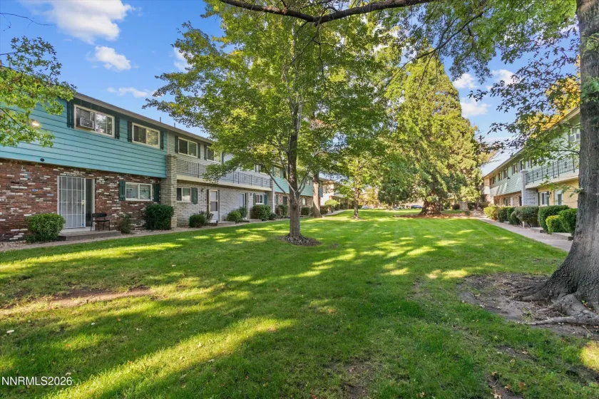 325 Smithridge, Reno, Nevada 89502, 2 Bedrooms Bedrooms, ,2 BathroomsBathrooms,Residential,Residential,Smithridge,0,260012762