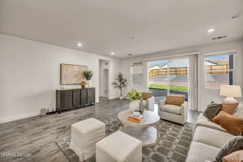 8355 Fenhollow, Verdi, Nevada 89439, 4 Bedrooms Bedrooms, ,3 BathroomsBathrooms,Residential,Residential,Fenhollow,0,260012775