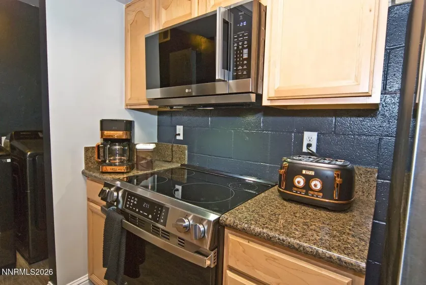 140 Griswold, Reno, Nevada 89503, 2 Bedrooms Bedrooms, ,1 BathroomBathrooms,Residential,Residential,Griswold,0,260012777