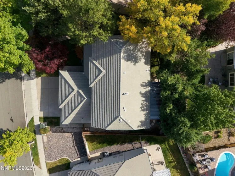 6758 Runnymede, Sparks, Nevada 89436, 4 Bedrooms Bedrooms, ,3 BathroomsBathrooms,Residential,Residential,Runnymede,0,260012779