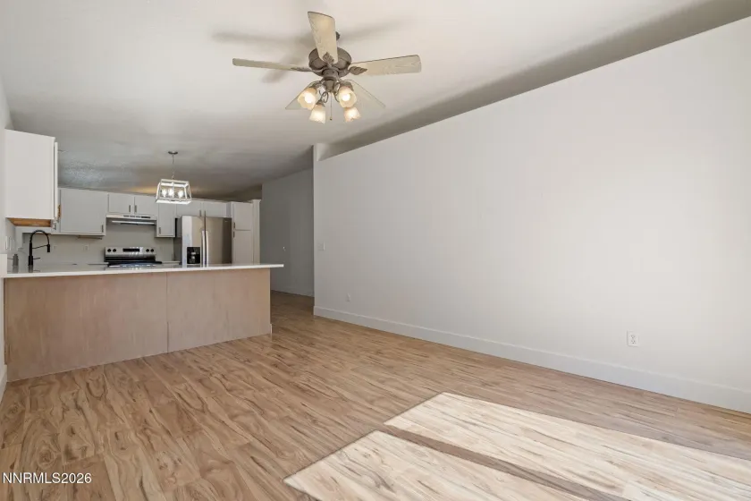 7090 Strauss, Sun Valley, Nevada 89433, 3 Bedrooms Bedrooms, ,2 BathroomsBathrooms,Residential,Residential,Strauss,0,260012780