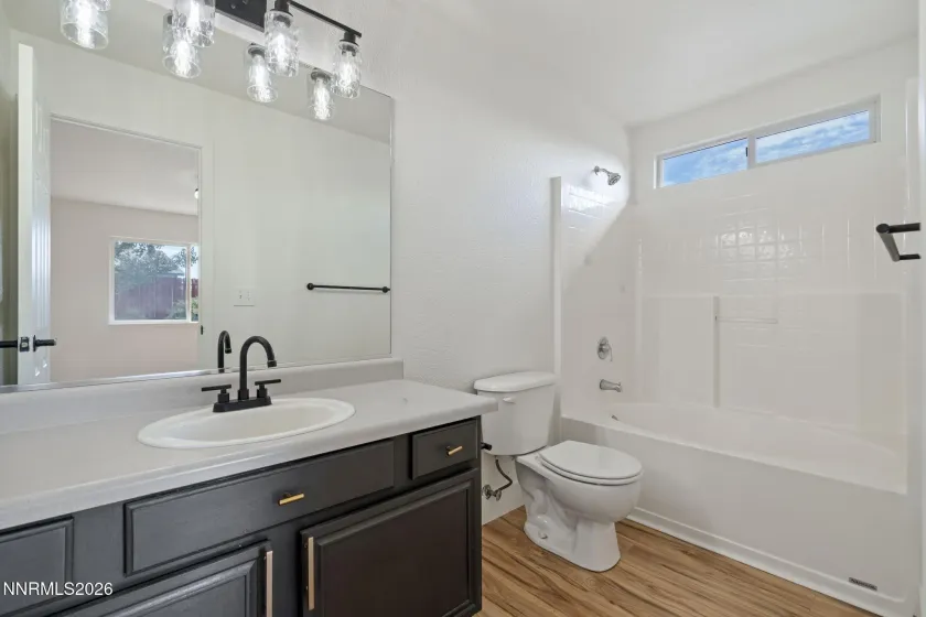7090 Strauss, Sun Valley, Nevada 89433, 3 Bedrooms Bedrooms, ,2 BathroomsBathrooms,Residential,Residential,Strauss,0,260012780