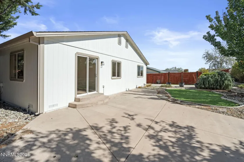 7090 Strauss, Sun Valley, Nevada 89433, 3 Bedrooms Bedrooms, ,2 BathroomsBathrooms,Residential,Residential,Strauss,0,260012780