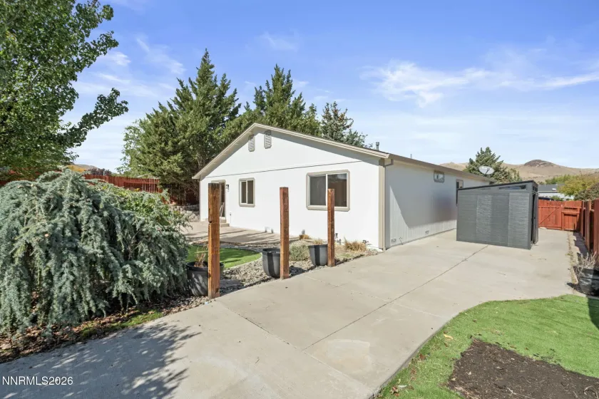 7090 Strauss, Sun Valley, Nevada 89433, 3 Bedrooms Bedrooms, ,2 BathroomsBathrooms,Residential,Residential,Strauss,0,260012780