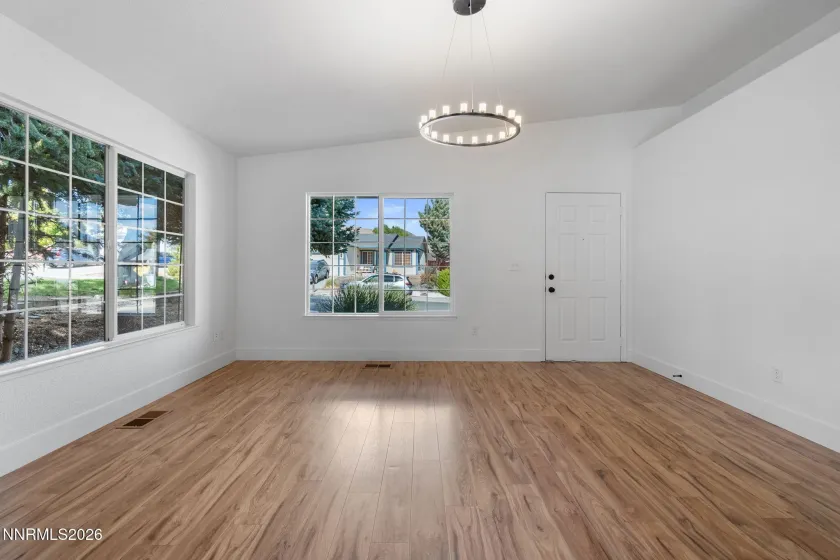 7090 Strauss, Sun Valley, Nevada 89433, 3 Bedrooms Bedrooms, ,2 BathroomsBathrooms,Residential,Residential,Strauss,0,260012780