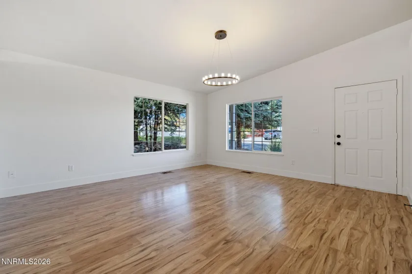 7090 Strauss, Sun Valley, Nevada 89433, 3 Bedrooms Bedrooms, ,2 BathroomsBathrooms,Residential,Residential,Strauss,0,260012780