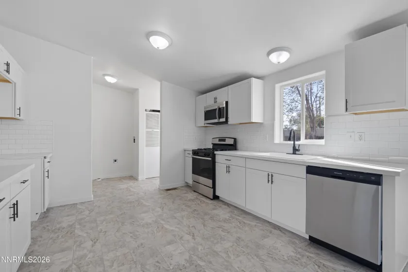 2890 Truckee, Silver Springs, Nevada 89429, 3 Bedrooms Bedrooms, ,2 BathroomsBathrooms,Residential,Residential,Truckee,0,260012781