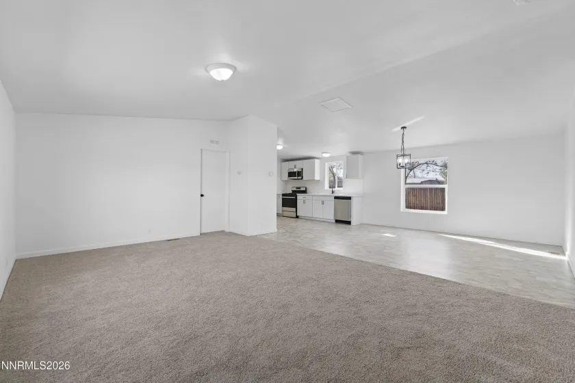 2890 Truckee, Silver Springs, Nevada 89429, 3 Bedrooms Bedrooms, ,2 BathroomsBathrooms,Residential,Residential,Truckee,0,260012781
